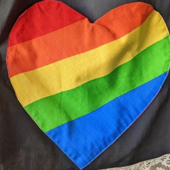 Vintage 1970s Rainbow Heart Patchwork Apron - Picture 2 of 5